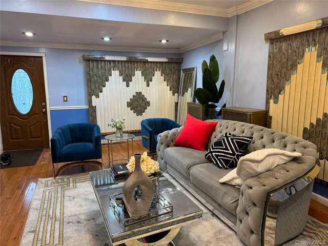 10736 109th Street, Richmond Hill, NY 11419