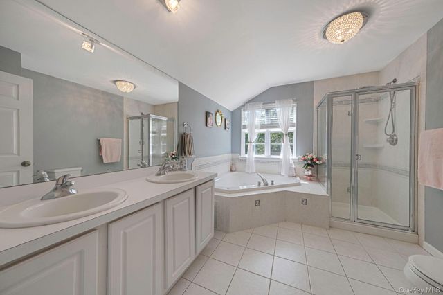 1 Queens Road, Miller Place, NY 11764
