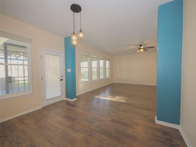 324 Hidden Brook LN, Round Rock, TX 78665