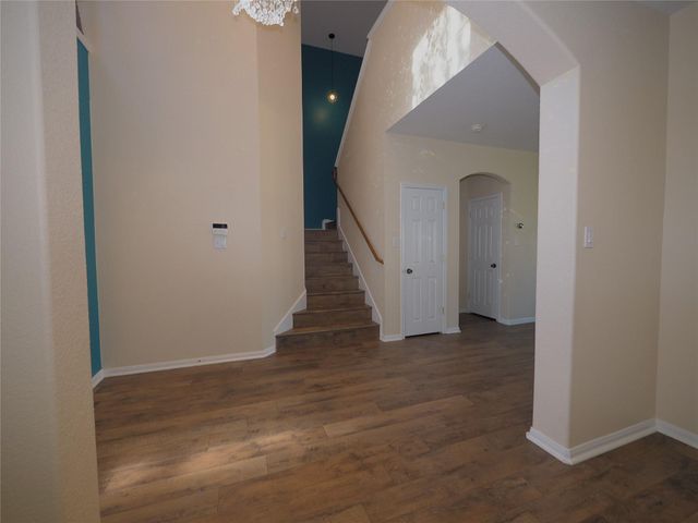 324 Hidden Brook LN, Round Rock, TX 78665