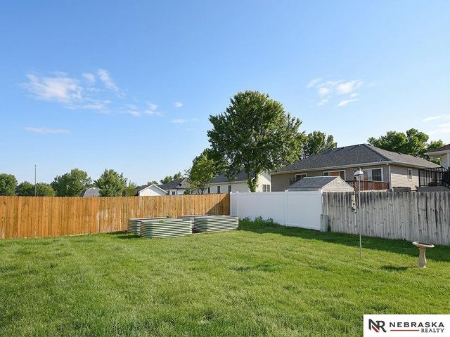 1601 Blackhawk Circle, Lincoln, NE 68521