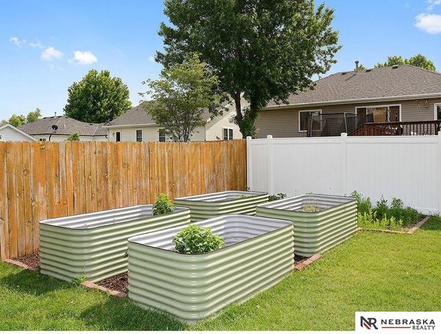 1601 Blackhawk Circle, Lincoln, NE 68521