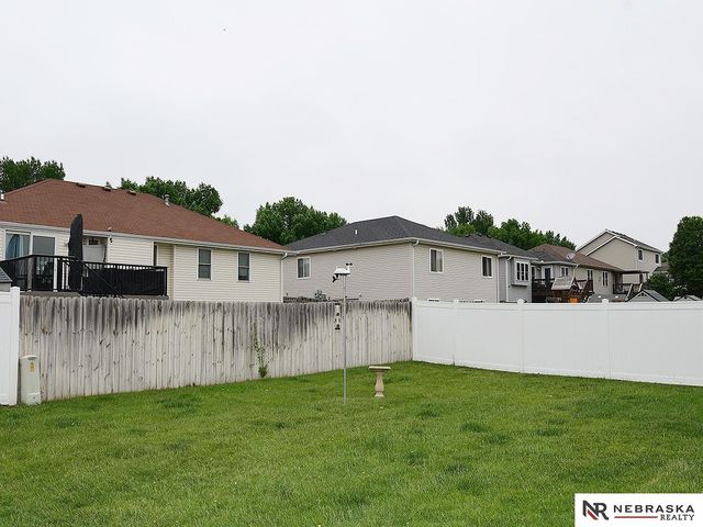 1601 Blackhawk Circle, Lincoln, NE 68521