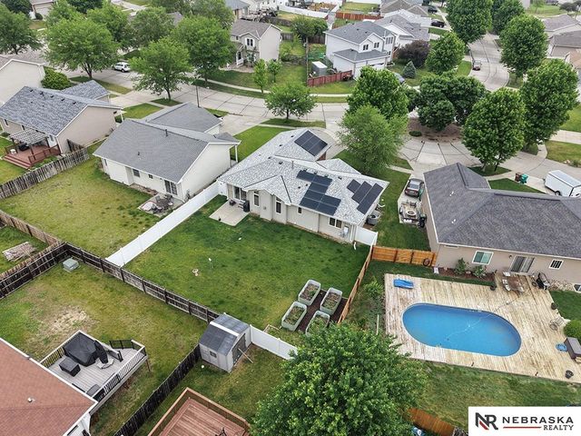 1601 Blackhawk Circle, Lincoln, NE 68521