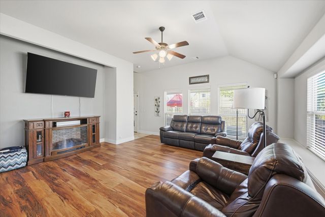 8421 Bonanza Street, Aubrey, TX 76227