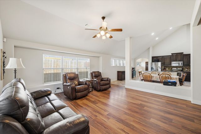 8421 Bonanza Street, Aubrey, TX 76227