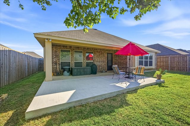 8421 Bonanza Street, Aubrey, TX 76227