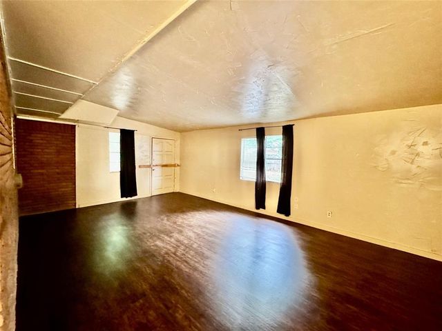 7721 S Ross Avenue, Oklahoma City, OK 73159