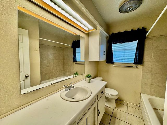 7721 S Ross Avenue, Oklahoma City, OK 73159