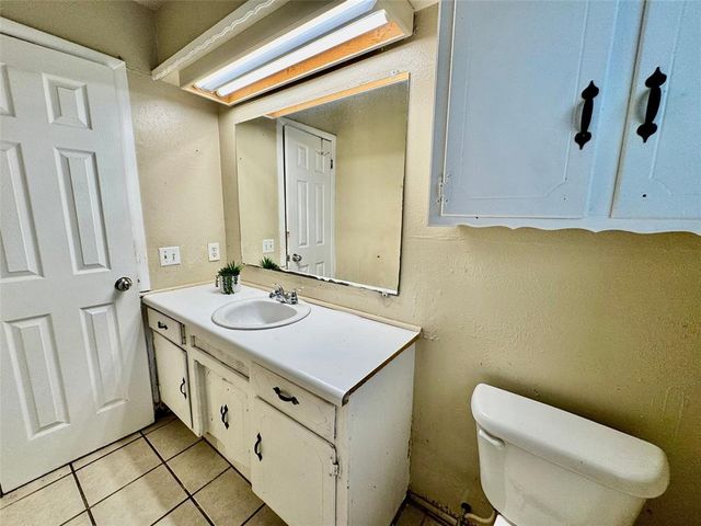 7721 S Ross Avenue, Oklahoma City, OK 73159