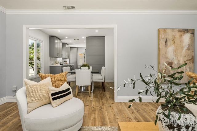 1147 W 10th, Santa Ana, CA 92703