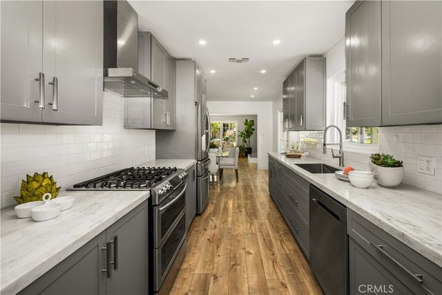 1147 W 10th, Santa Ana, CA 92703