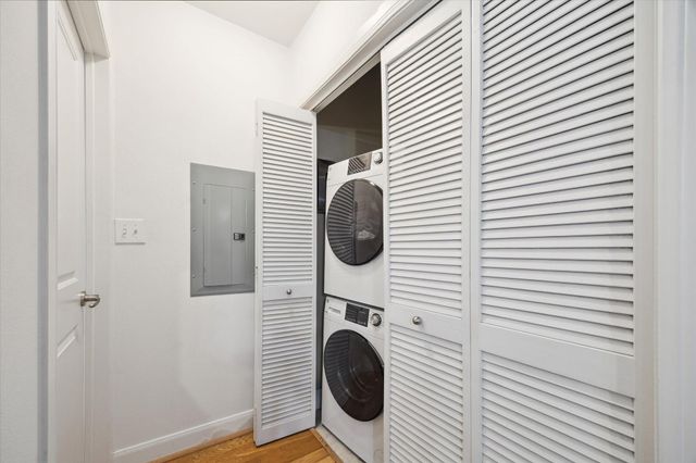 300 St Joseph Parkway 203, Houston, TX 77002