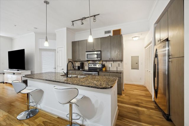 300 St Joseph Parkway 203, Houston, TX 77002