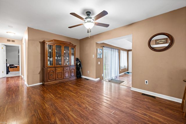 25312 Saint Christopher St Street, Harrison Twp, MI 48045