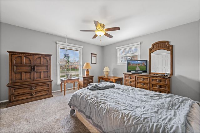 25312 Saint Christopher St Street, Harrison Twp, MI 48045