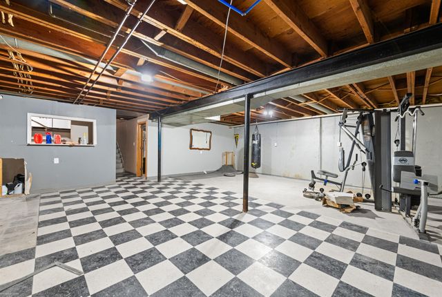 25312 Saint Christopher St Street, Harrison Twp, MI 48045