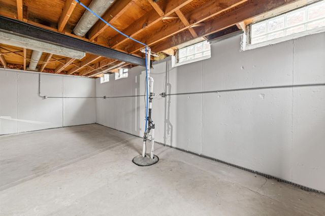 25312 Saint Christopher St Street, Harrison Twp, MI 48045