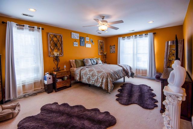 17 Briar Oaks Drive, Huntington, WV 25704