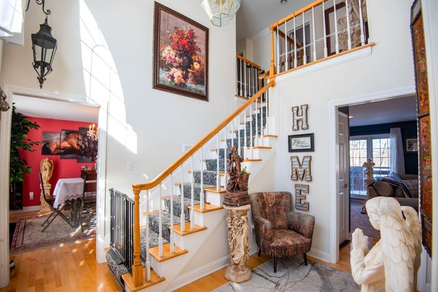 17 Briar Oaks Drive, Huntington, WV 25704