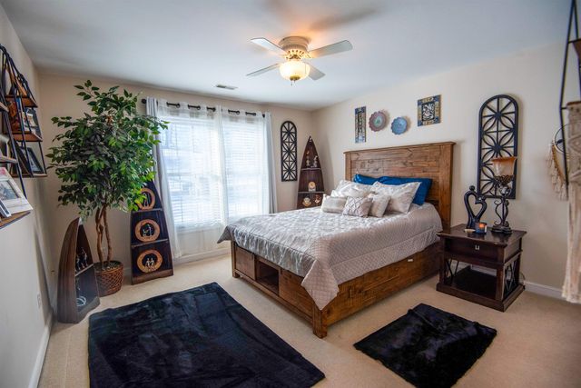 17 Briar Oaks Drive, Huntington, WV 25704