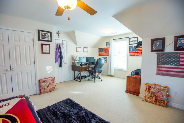 17 Briar Oaks Drive, Huntington, WV 25704