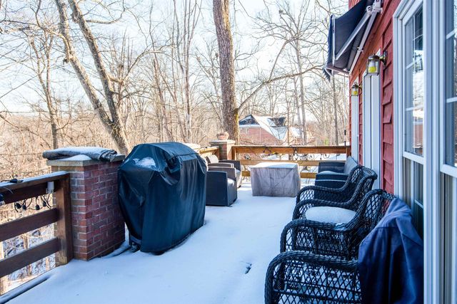 17 Briar Oaks Drive, Huntington, WV 25704