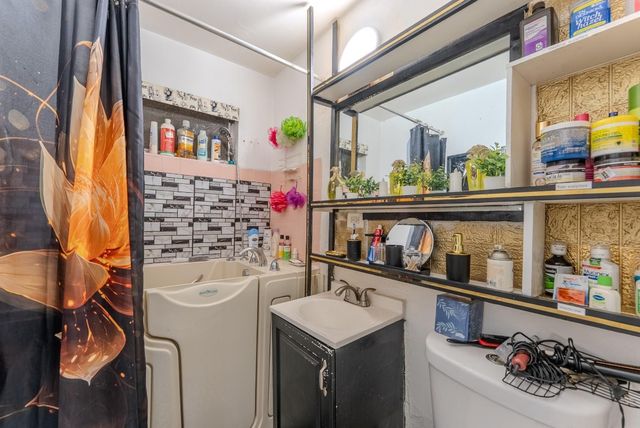 1409 NW 24th Avenue, Fort Lauderdale, FL 33311