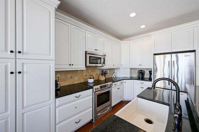 109 6TH STREET N A & B, Bradenton Beach, FL 34217