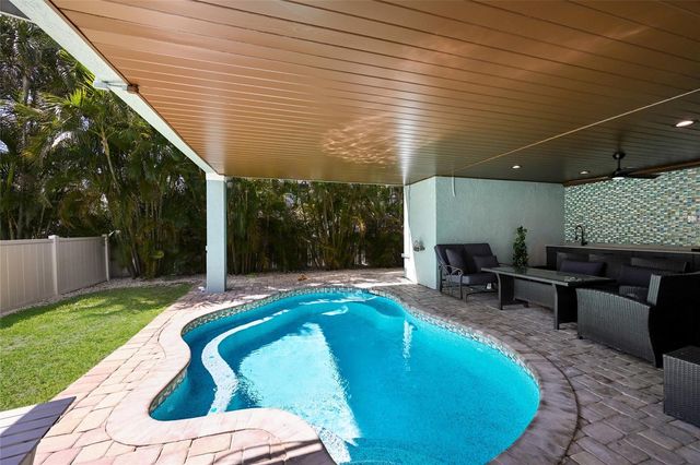109 6TH STREET N A & B, Bradenton Beach, FL 34217