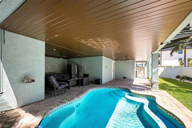 109 6TH STREET N A & B, Bradenton Beach, FL 34217