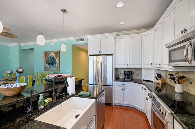 109 6TH STREET N A & B, Bradenton Beach, FL 34217