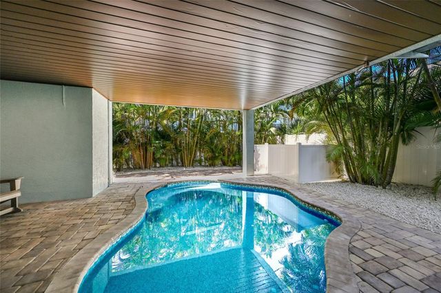 109 6TH STREET N A & B, Bradenton Beach, FL 34217