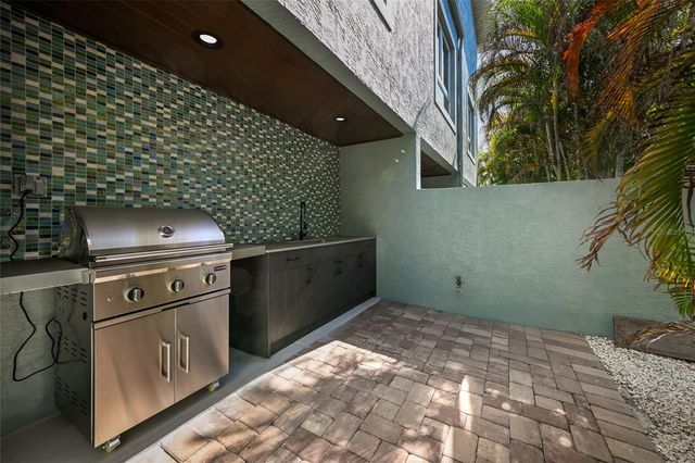 109 6TH STREET N A & B, Bradenton Beach, FL 34217