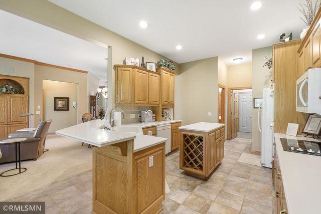 13233 Downey Trail, Apple Valley, MN 55124