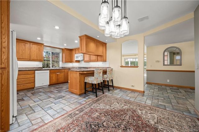 3080 W Glen Holly, Anaheim, CA 92804