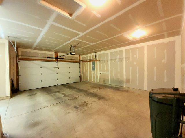 4880 Dahlia Drive, Plainfield, IN 46168