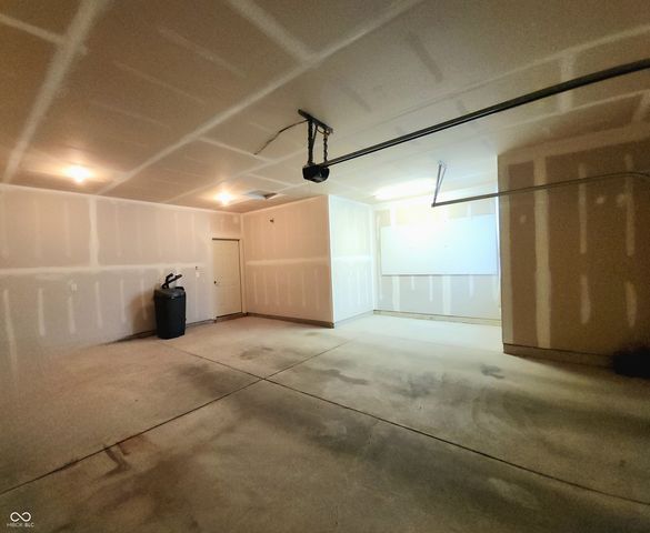 4880 Dahlia Drive, Plainfield, IN 46168