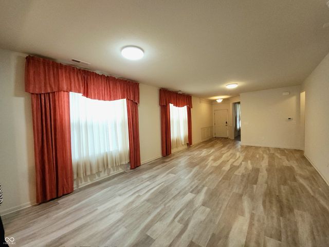 4880 Dahlia Drive, Plainfield, IN 46168