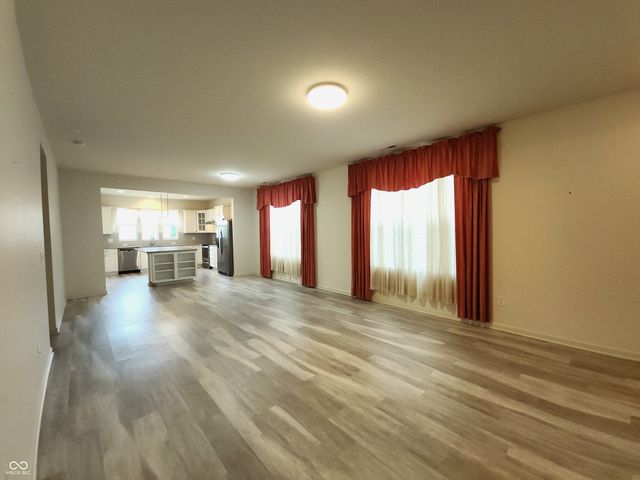 4880 Dahlia Drive, Plainfield, IN 46168