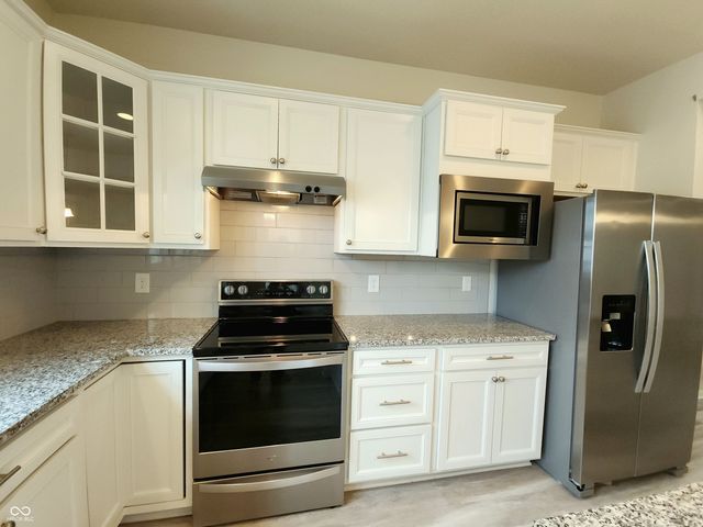 4880 Dahlia Drive, Plainfield, IN 46168