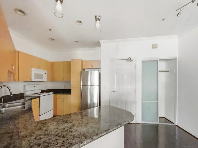 1501 Front St 340, San Diego, CA 92101