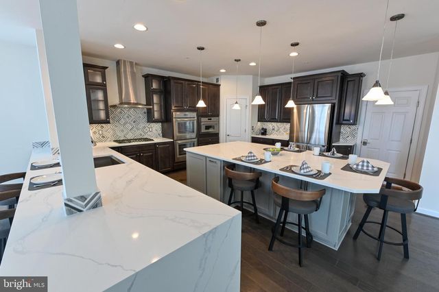 3419 POCAHONTAS DR, Edgewater, MD 21037