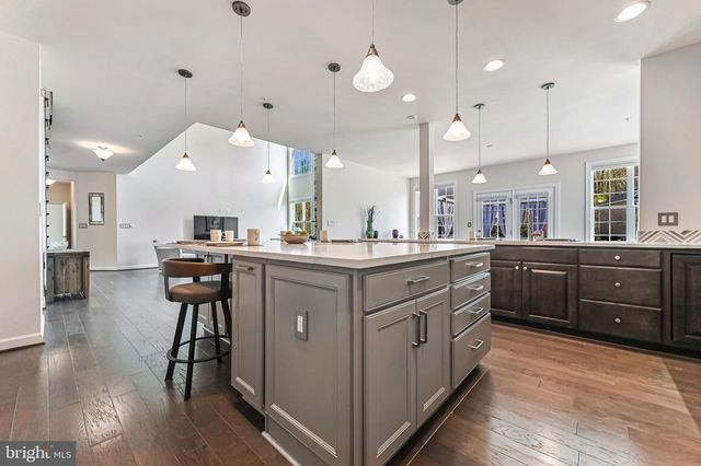 3419 POCAHONTAS DR, Edgewater, MD 21037