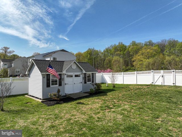 3419 POCAHONTAS DR, Edgewater, MD 21037