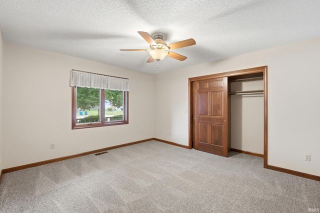 11116 Pine Orchard Cove, Fort Wayne, IN 46845