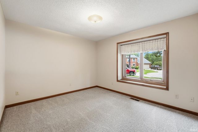 11116 Pine Orchard Cove, Fort Wayne, IN 46845