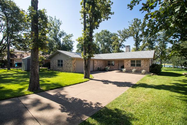 516 Arrowwood Beach Road, Trinidad, TX 75163