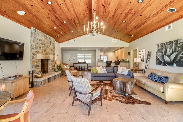 516 Arrowwood Beach Road, Trinidad, TX 75163