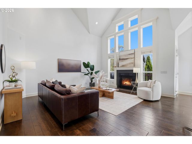 1873 N TEAKWOOD St, Canby, OR 97013